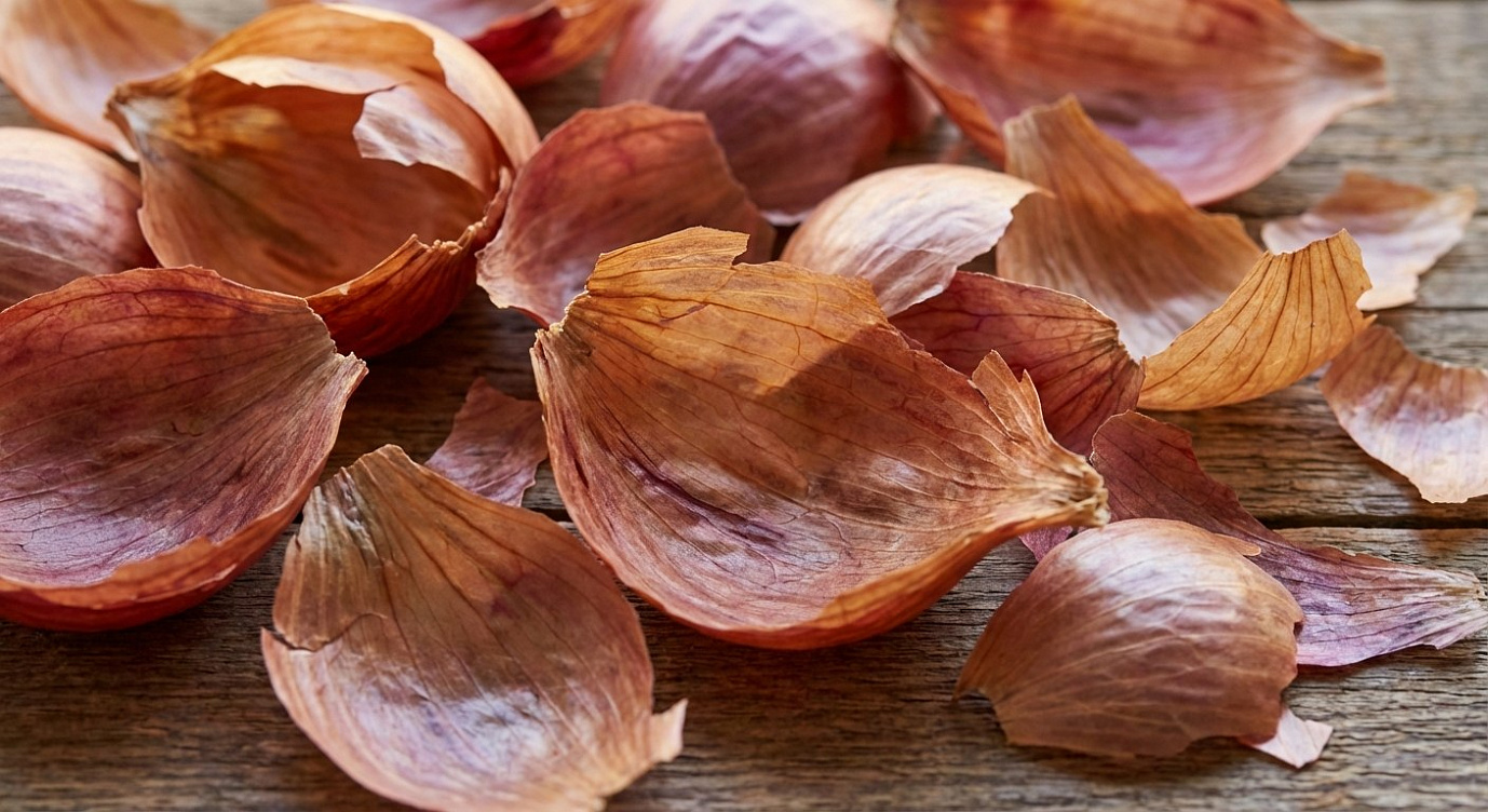 Россиян предупредили о штрафах за снятие луковой шелухи в магазинах