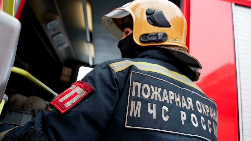 Три человека пострадали при ночном пожаре в тюменском СНТ