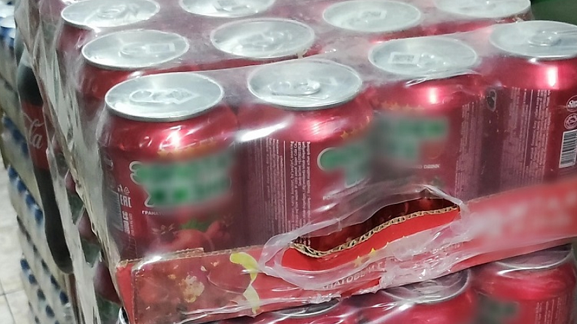 Из тюменского магазина изъяли более 500 бутылок газировки без маркировки