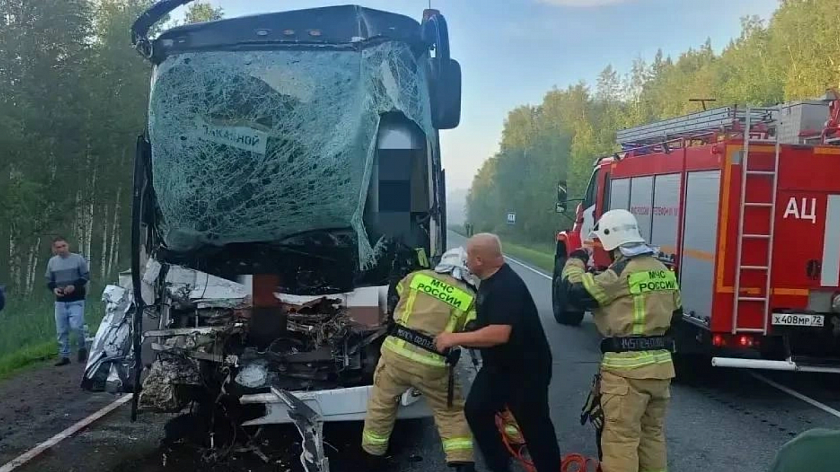 Водитель из Башкортостана погиб в страшной аварии под Тюменью