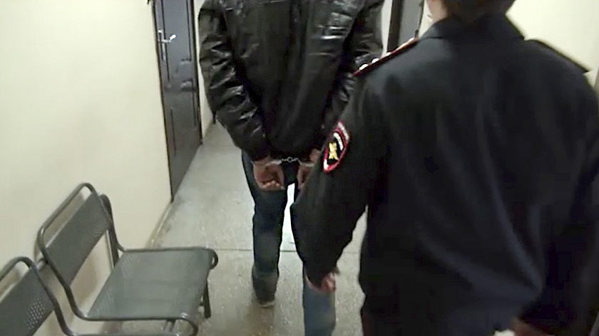 Правоохранители задержали тюменца за попытку надругательства над малолетним ребенком