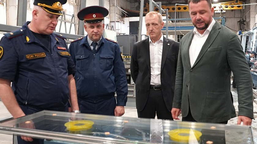 Современный цех по производству стеклопакетов открыли в тюменской колонии №2