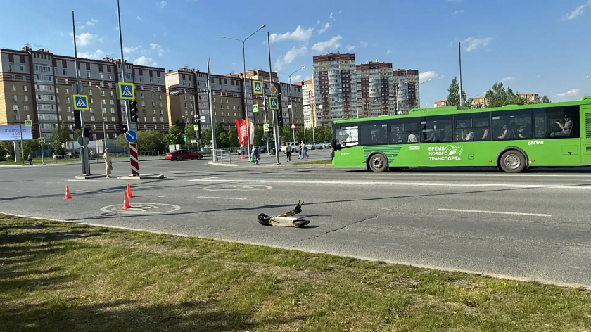 За пять дней в Тюмени в ДТП с прокатными электросамокатами пострадали пять школьников