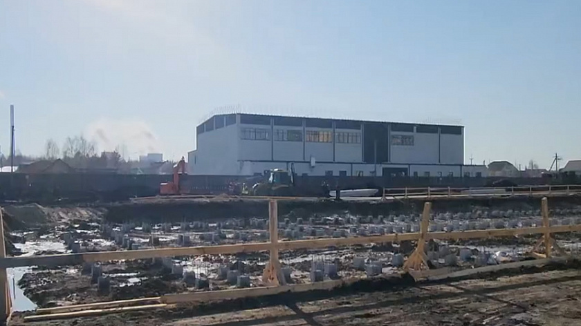 В Тюмени на улице Народной началось строительство банного комплекса с бассейнами